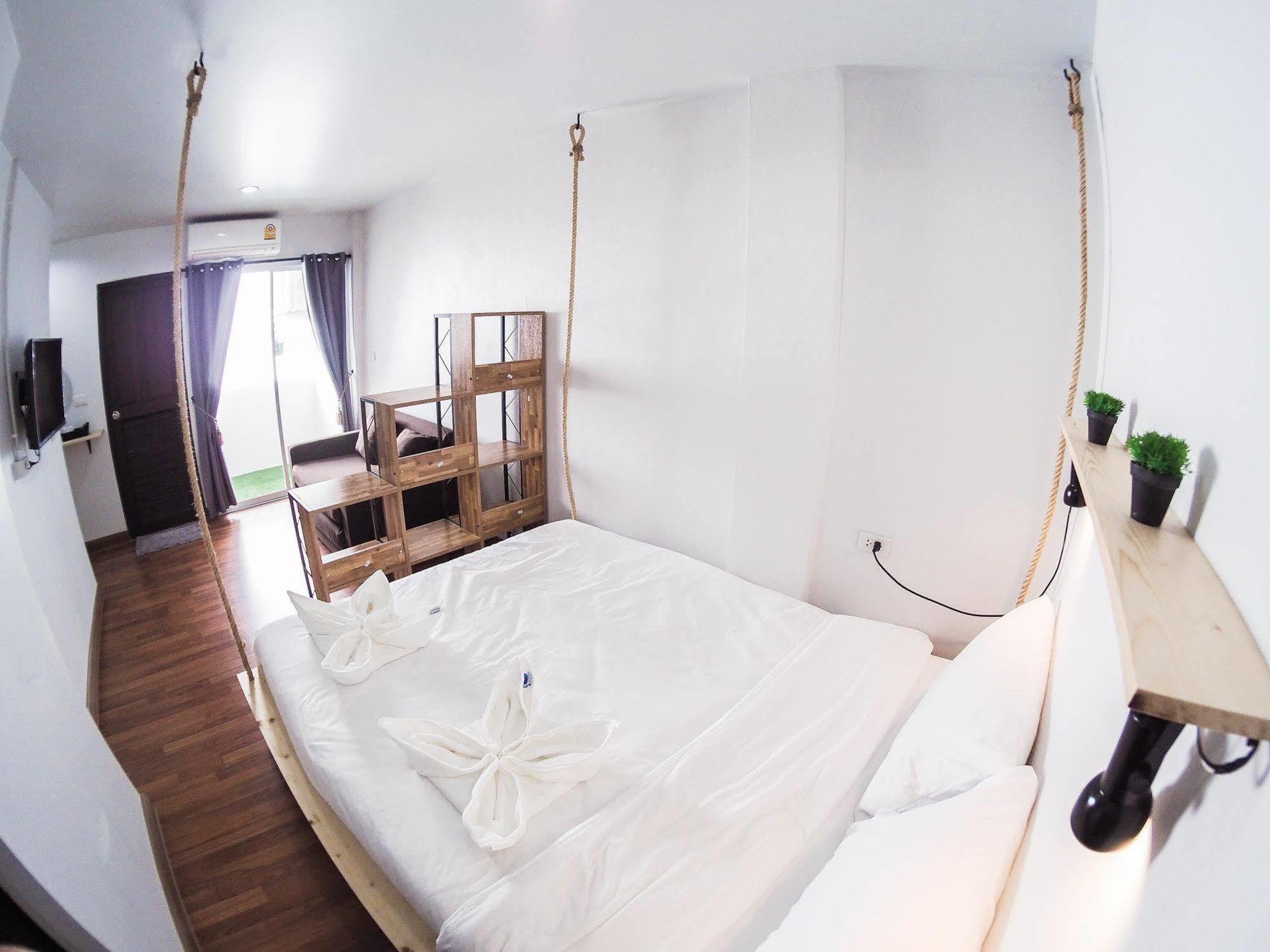The Better Hostel Chiang Mai Bagian luar foto