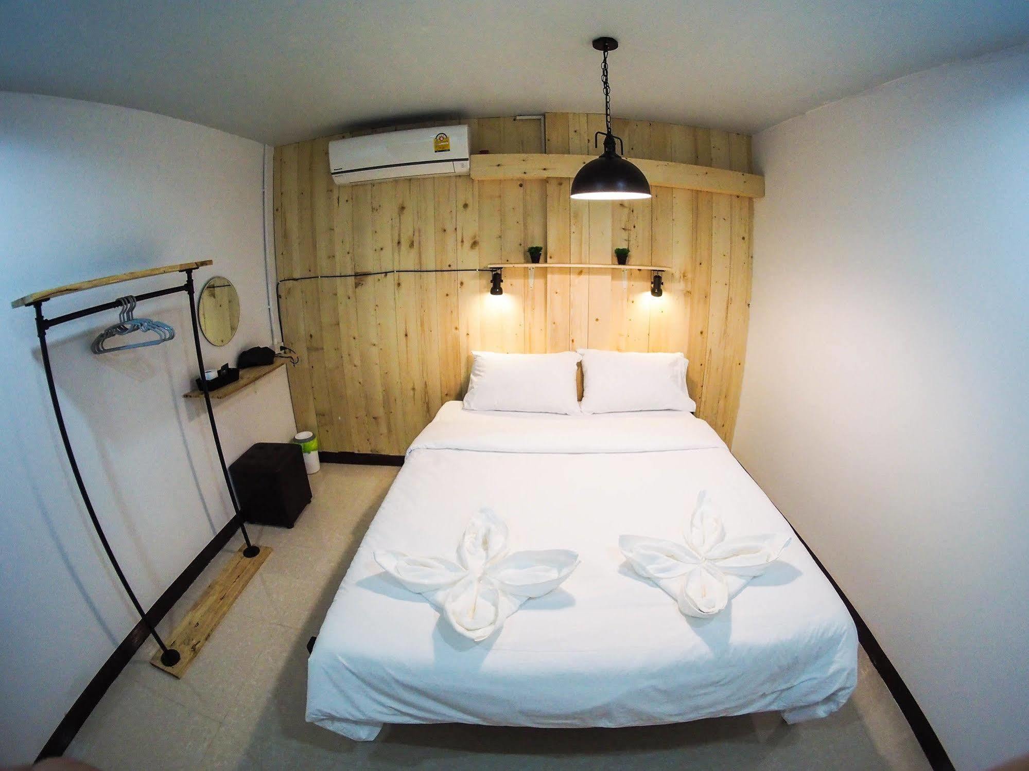 The Better Hostel Chiang Mai Bagian luar foto